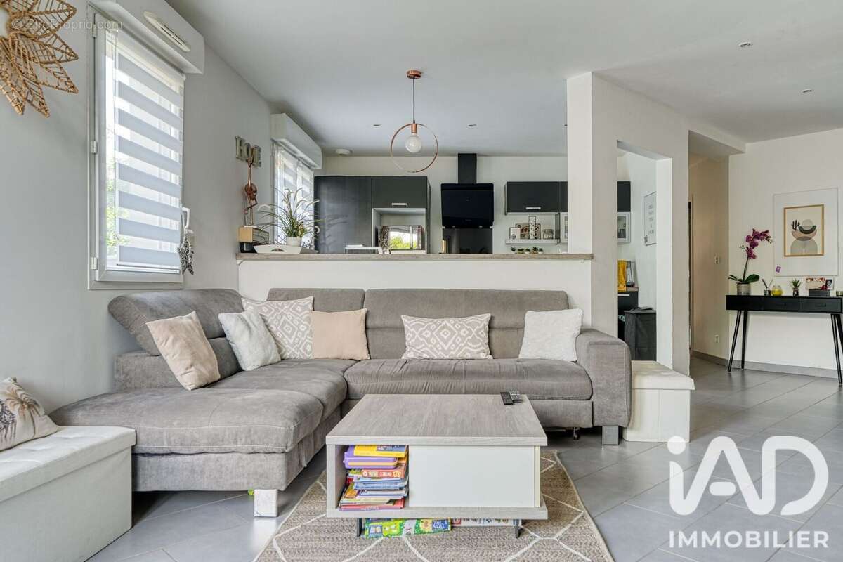 Appartement 77 m² à Belloy-En-France  - photo 6