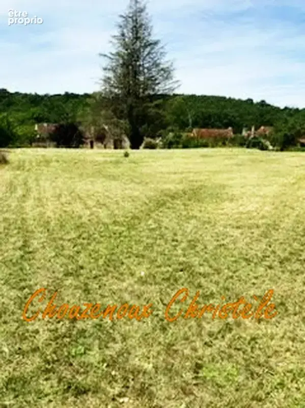 24200  Marcillac St Quentin : Terrain d'environ 1200 m2 - photo 2