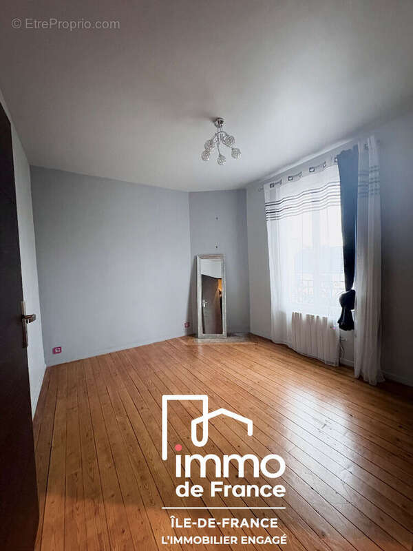 Maison à LIVRY-GARGAN