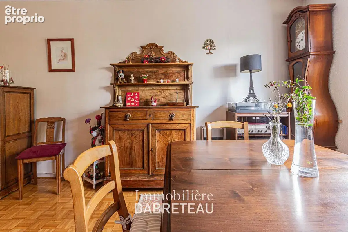 Appartement Decines Charpieu 4 pièce(s)  79m2 - photo 3