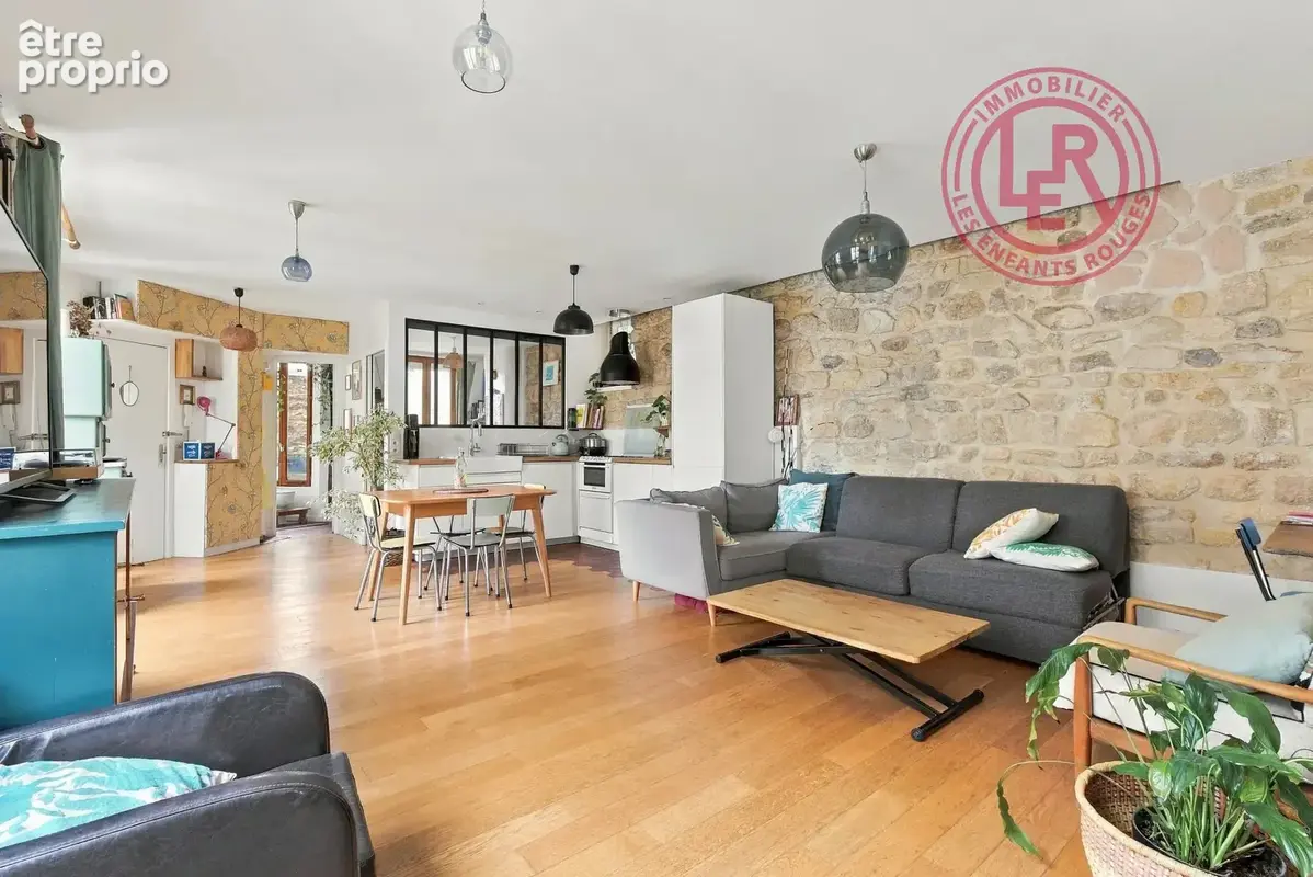 Paris 10ème - Faubourg Saint-Martin - Appartement de 3 Pièces au 4ème étage - photo 2
