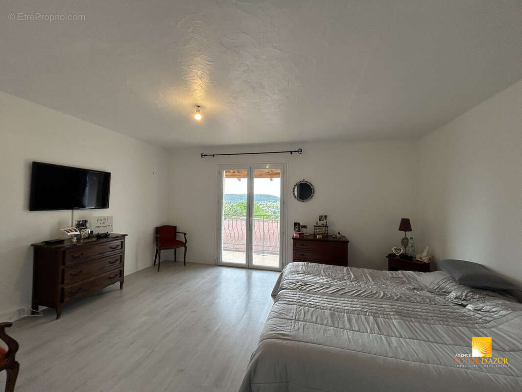 Maison à PEYMEINADE