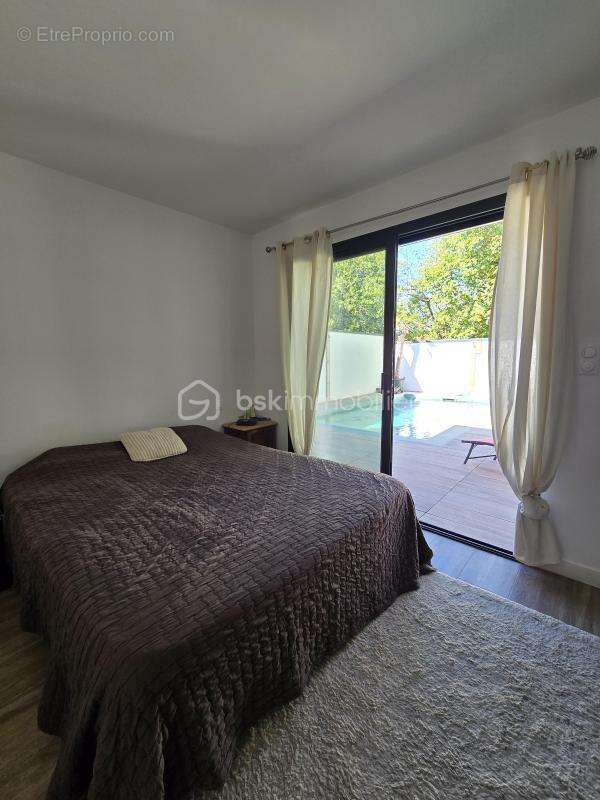  niort – maison plain-pied 139 m² – 4 chambres – piscine – garage - photo 14
