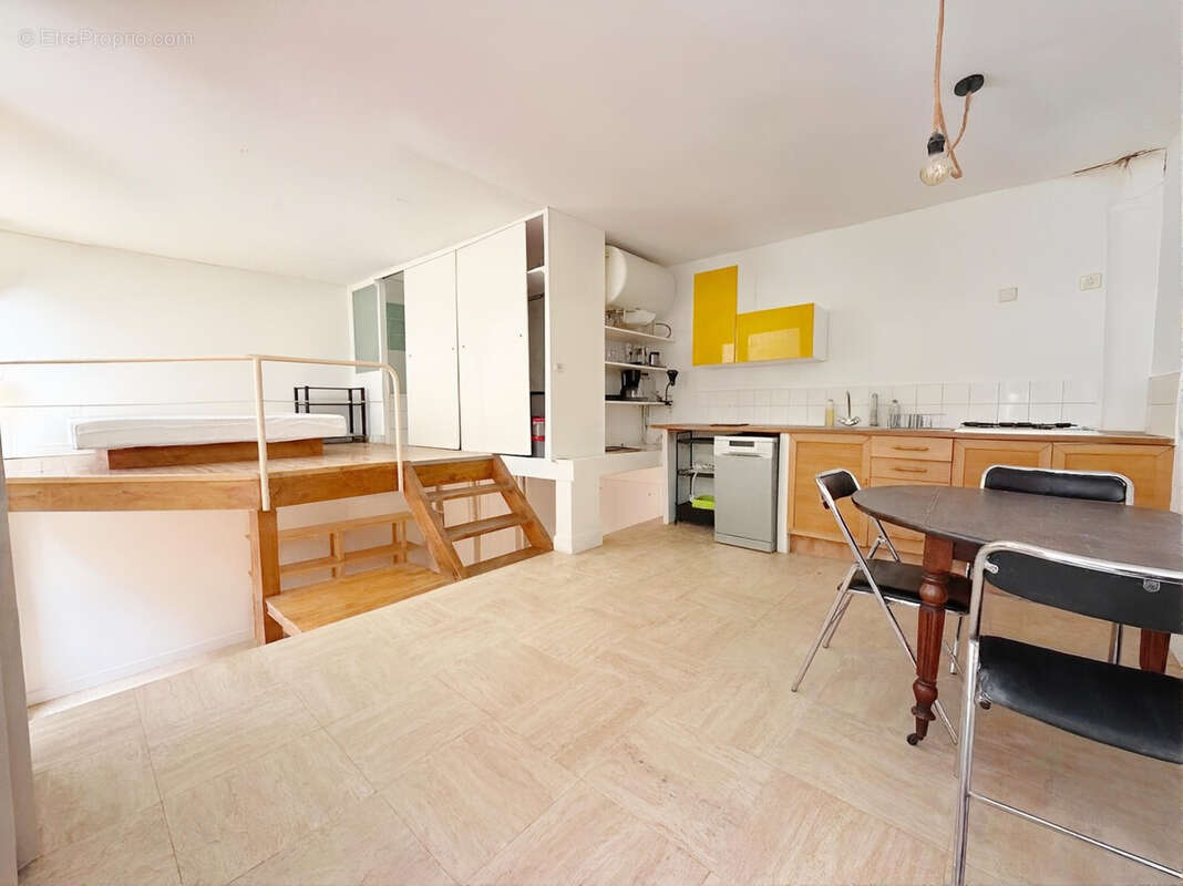 Appartement à PARIS-11E
