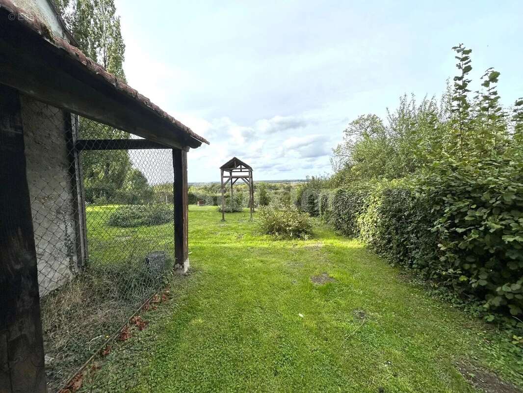 Maison à SAINT-BRANCHER