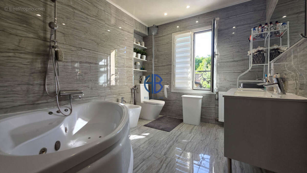 Maison à NOISY-LE-SEC