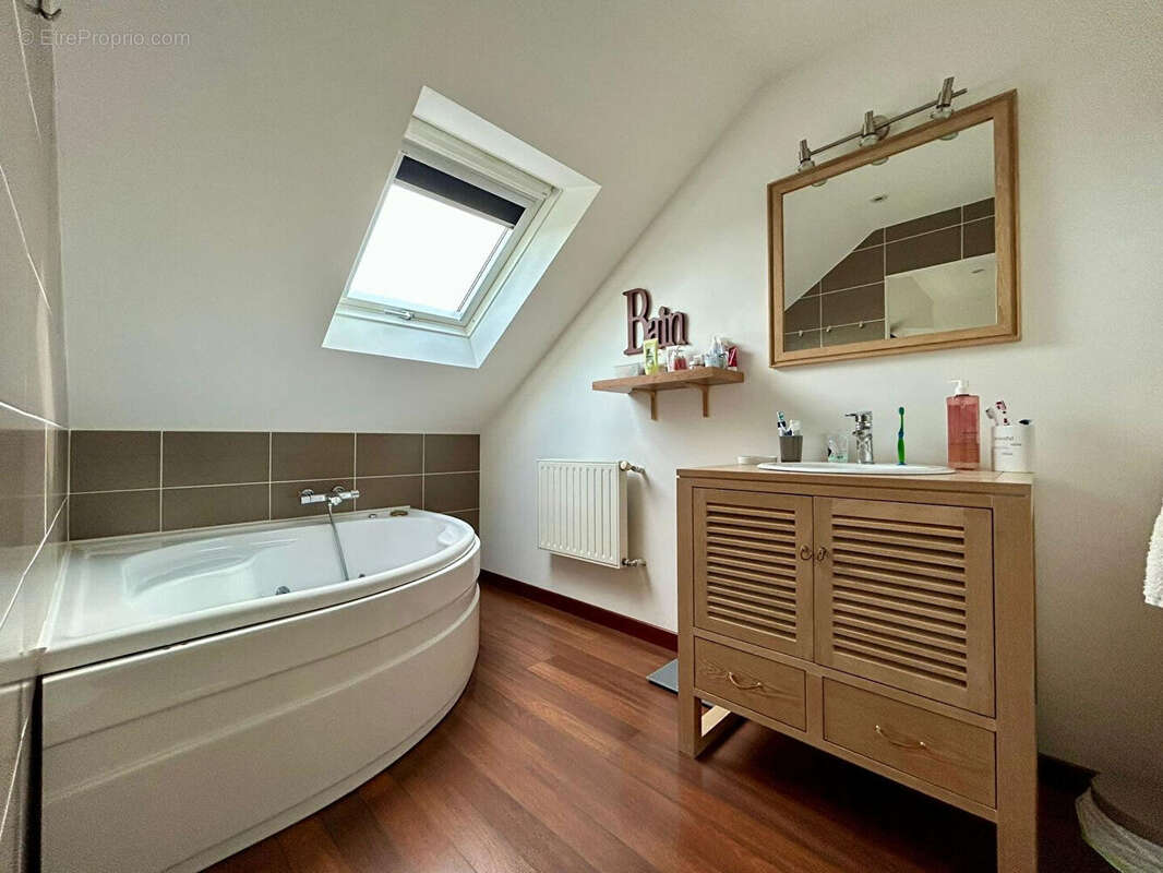 Maison à PLOUIGNEAU