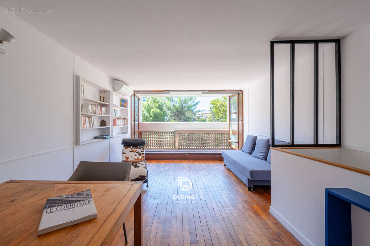 Appartement à MARSEILLE-8E