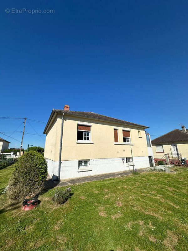 Maison à SAINT-JUST-EN-CHAUSSEE