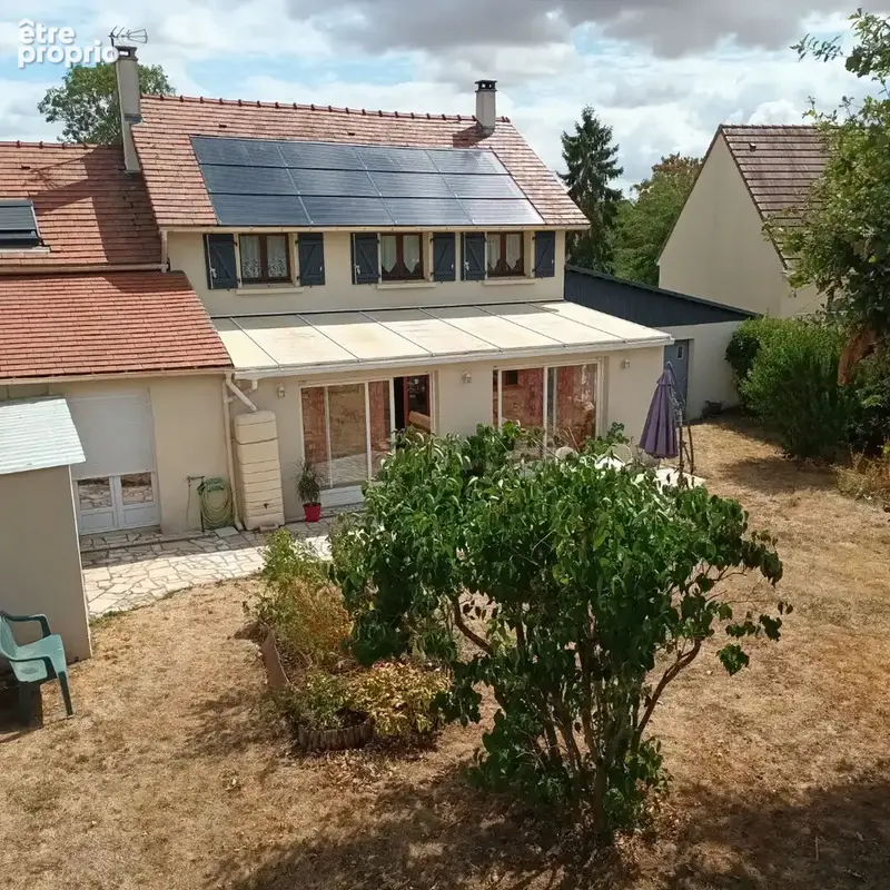 Maison à DANGERS