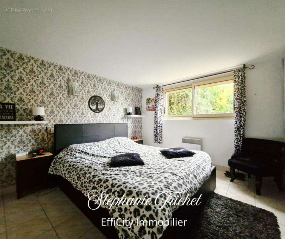 Maison à LE GIROUARD