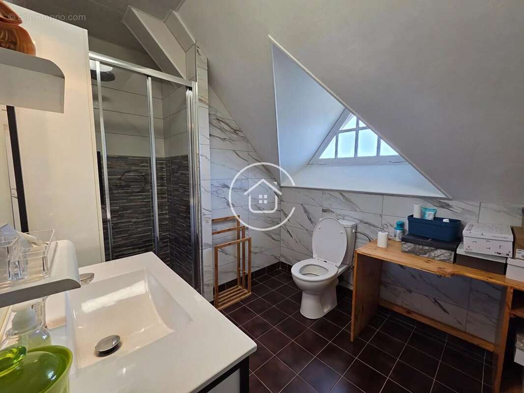 Maison à SAINT-GERVAIS-LA-FORET