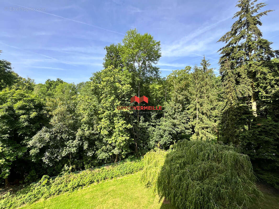 Appartement à BOUGIVAL