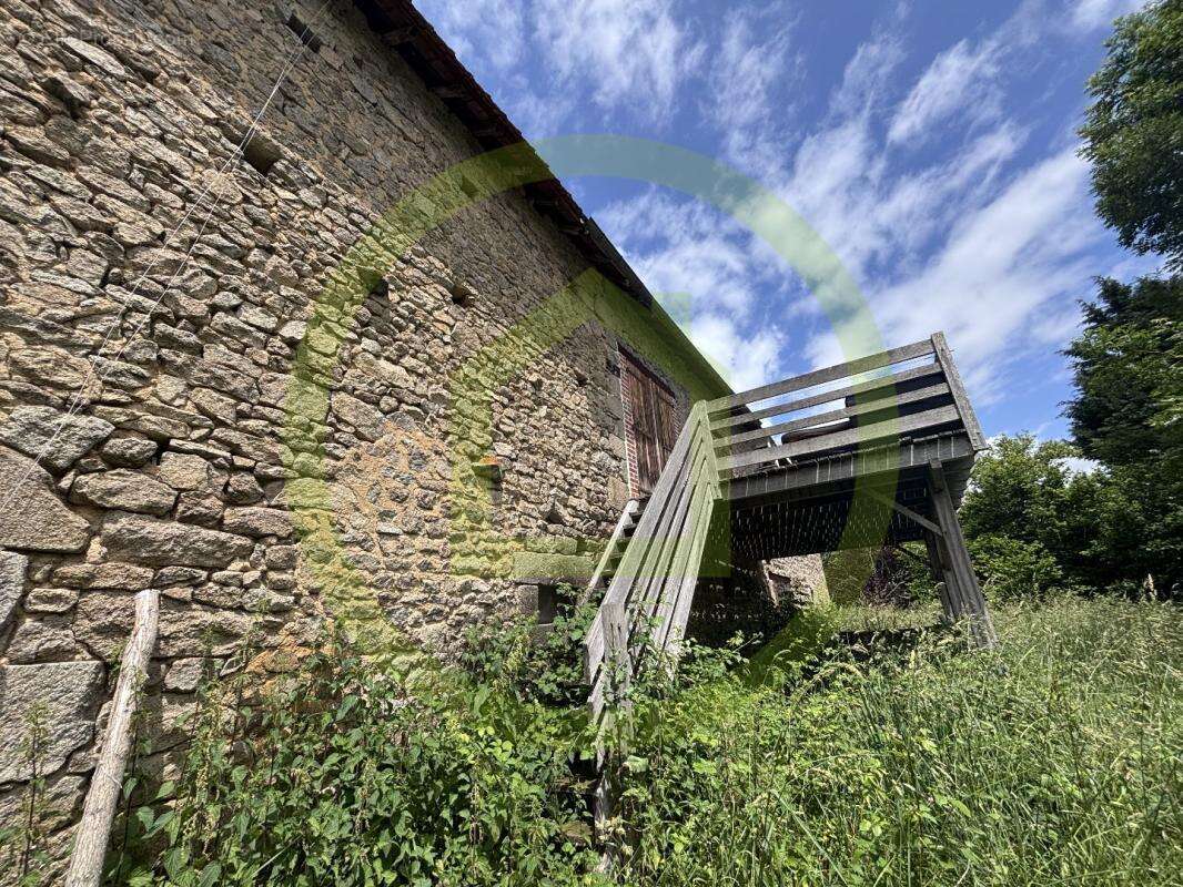 Maison à SAINT-CHABRAIS