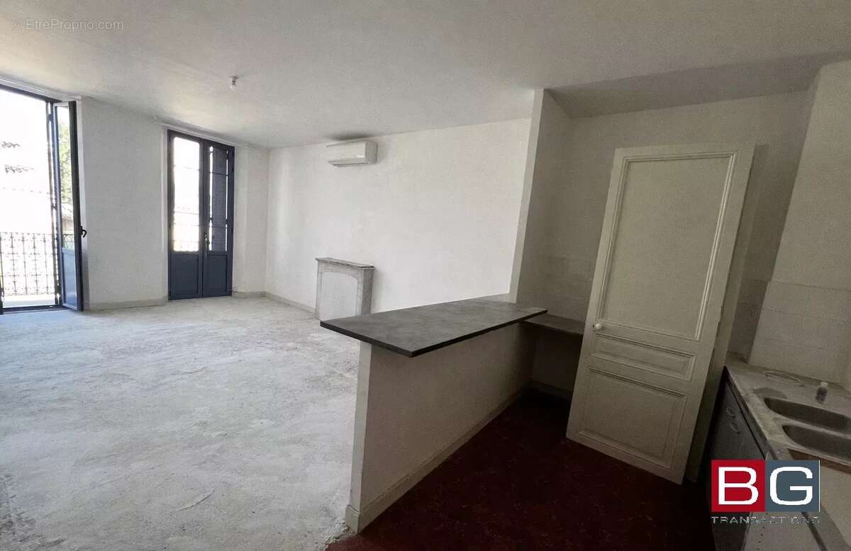Appartement à VALLAURIS