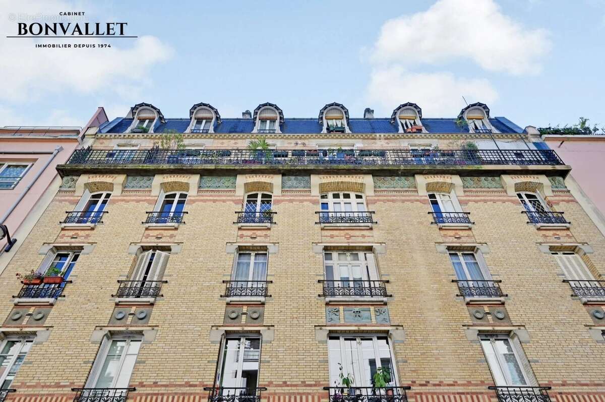 Appartement à PARIS-15E