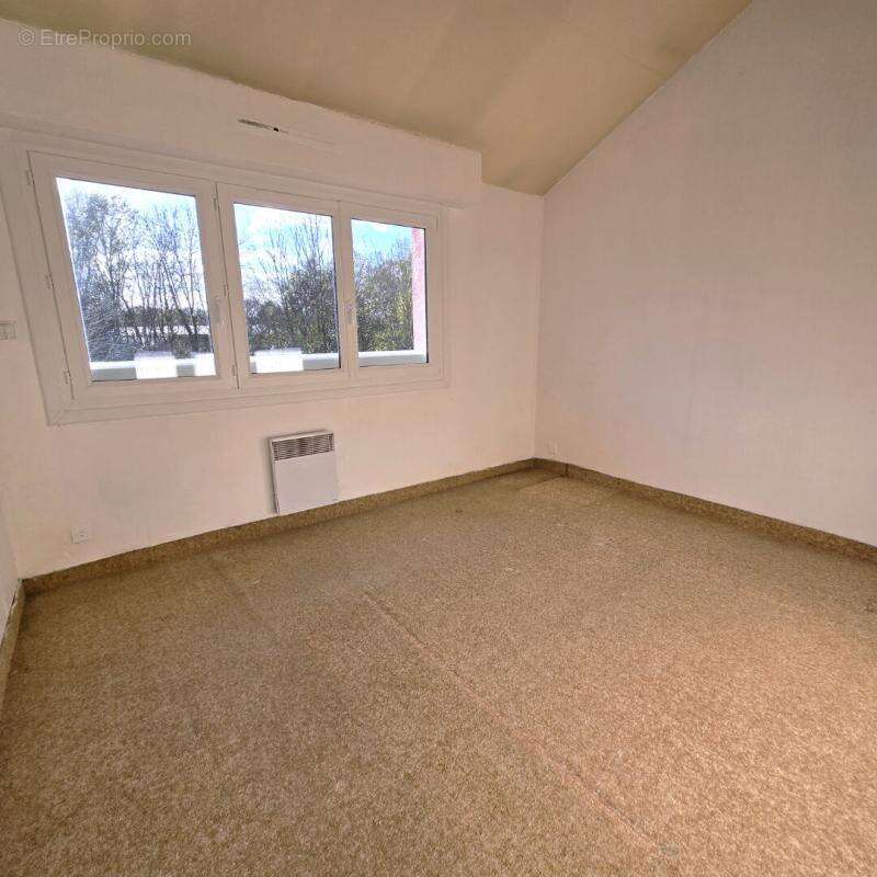 Maison à SAINTE-LUCE-SUR-LOIRE