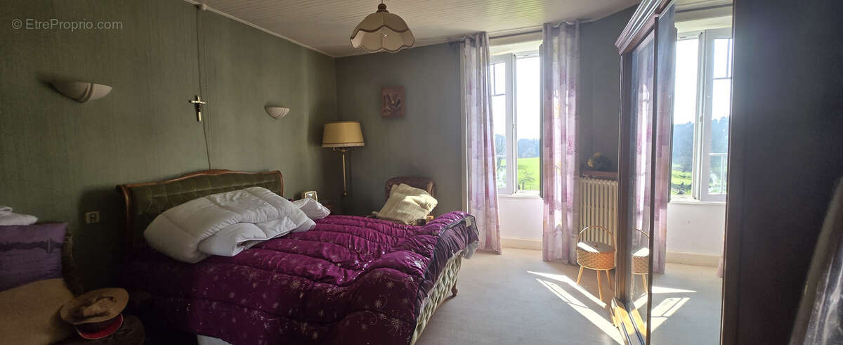 Maison à SAINT-JULIEN-LE-PELERIN