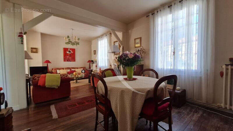 Maison à CHAUMONT-EN-VEXIN