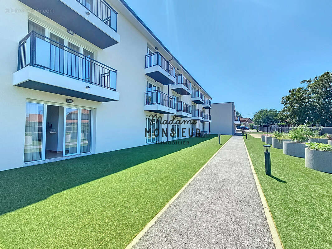 Appartement à SAINT-ETIENNE-DE-SAINT-GEOIRS