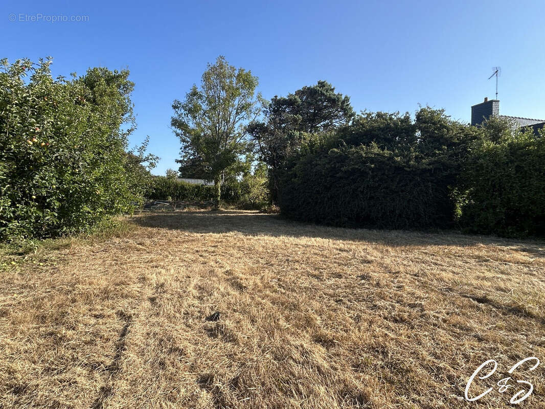 Terrain 711 m² à Plobannalec-Lesconil  - photo 2