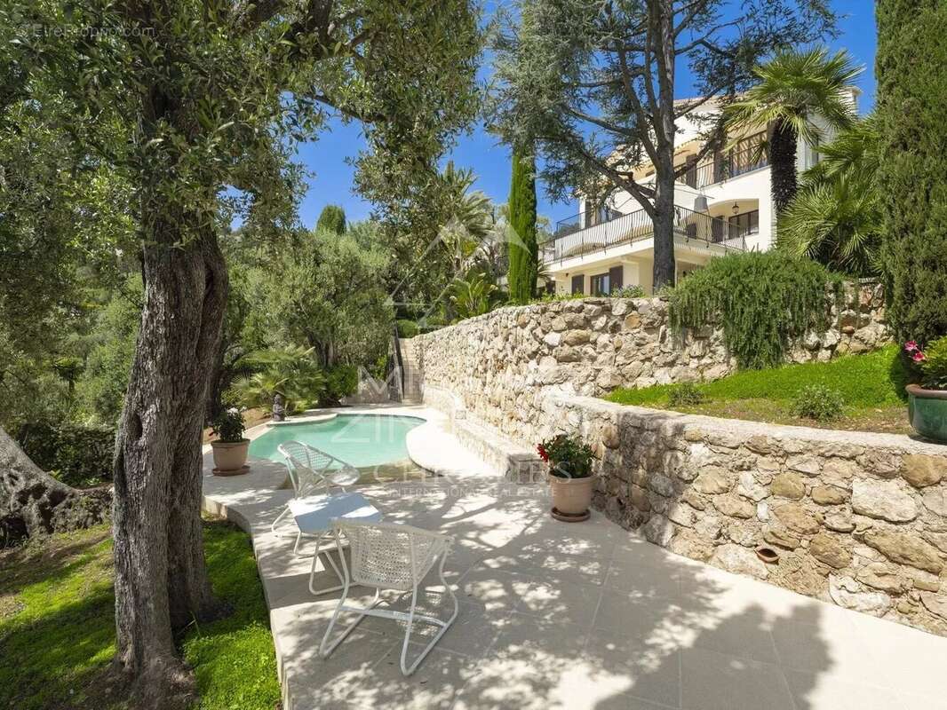 Maison à ROQUEBRUNE-CAP-MARTIN