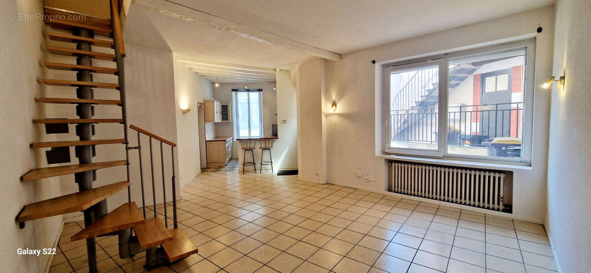 Maison à MONTLUCON