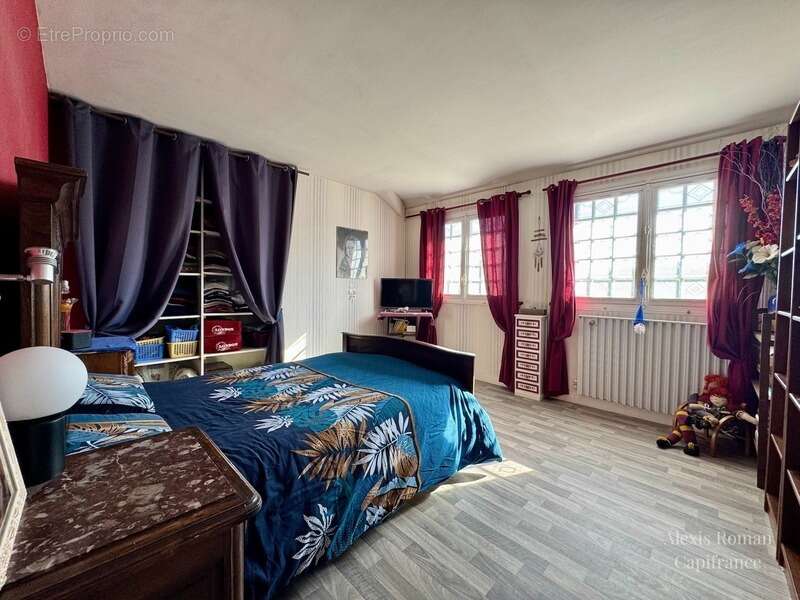 Maison à MENESPLET