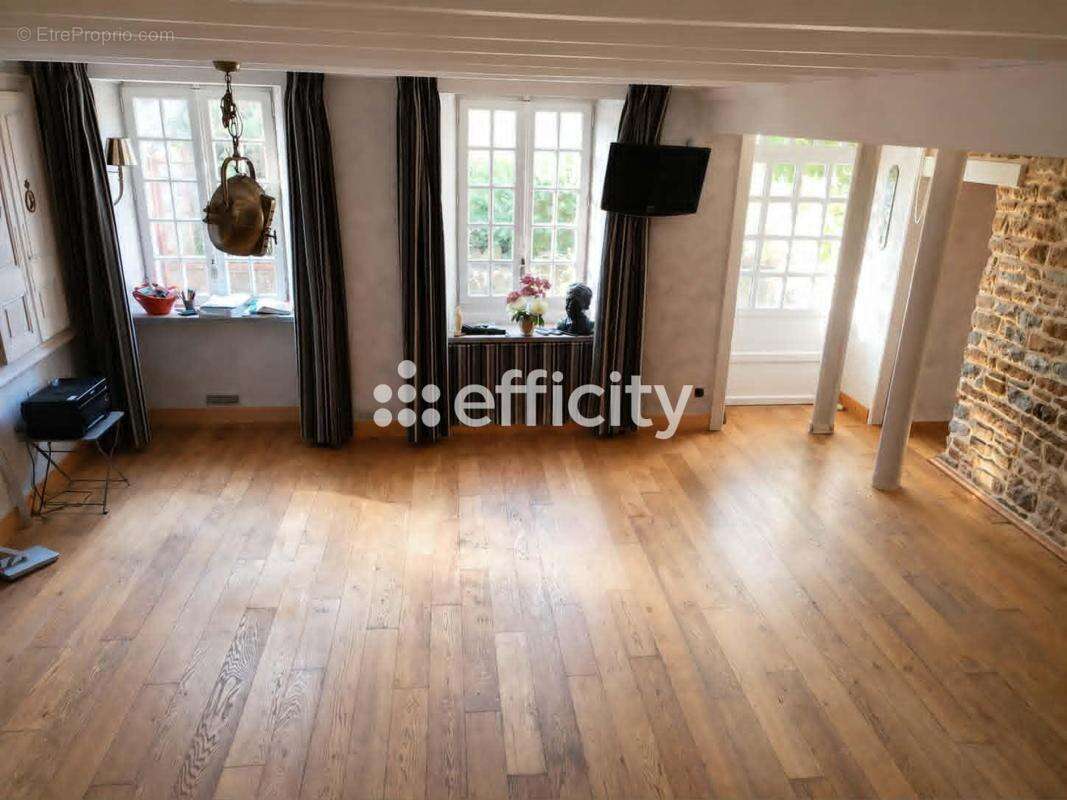 Maison 11 pièces 400 m² à vendre à Surtainville (50270) - photo 8