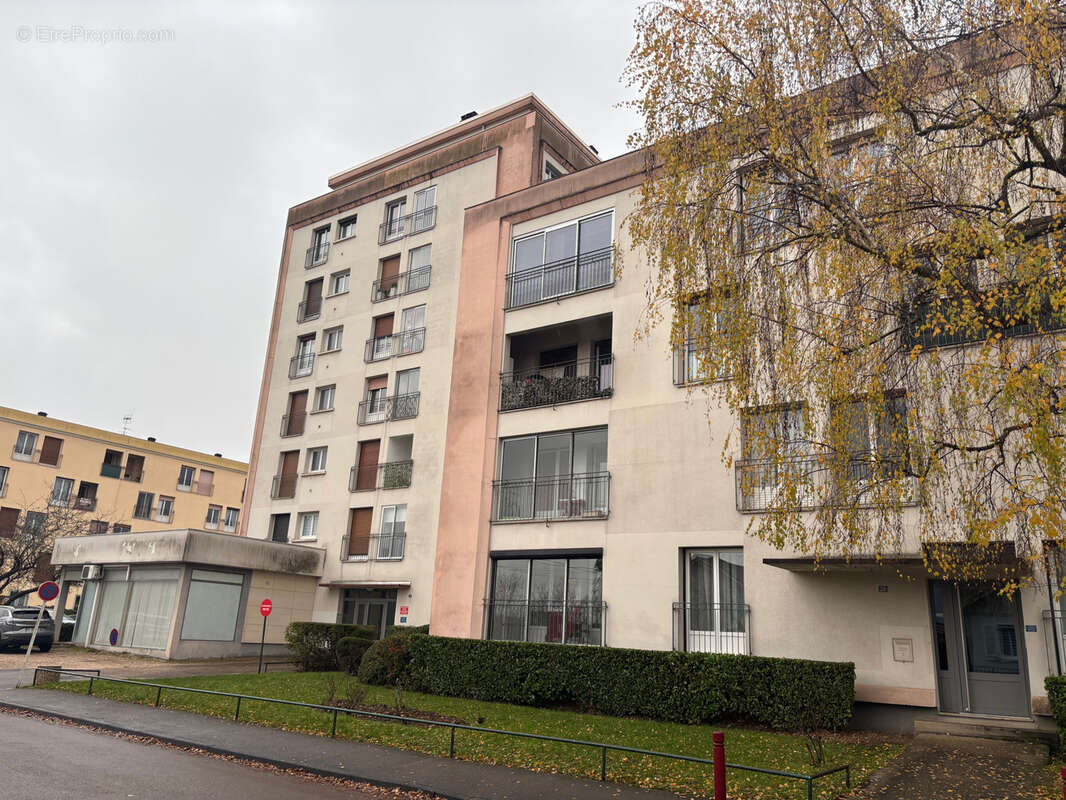 Appartement à CHENOVE