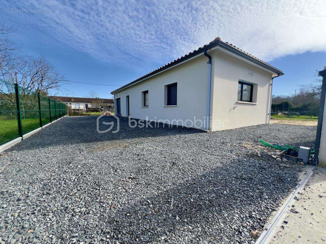 Maison à SAINT-SEURIN-SUR-L'ISLE