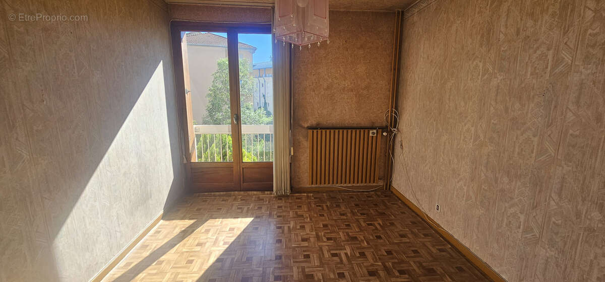 Appartement T4 avec garage, rue des silos à Gap - photo 9