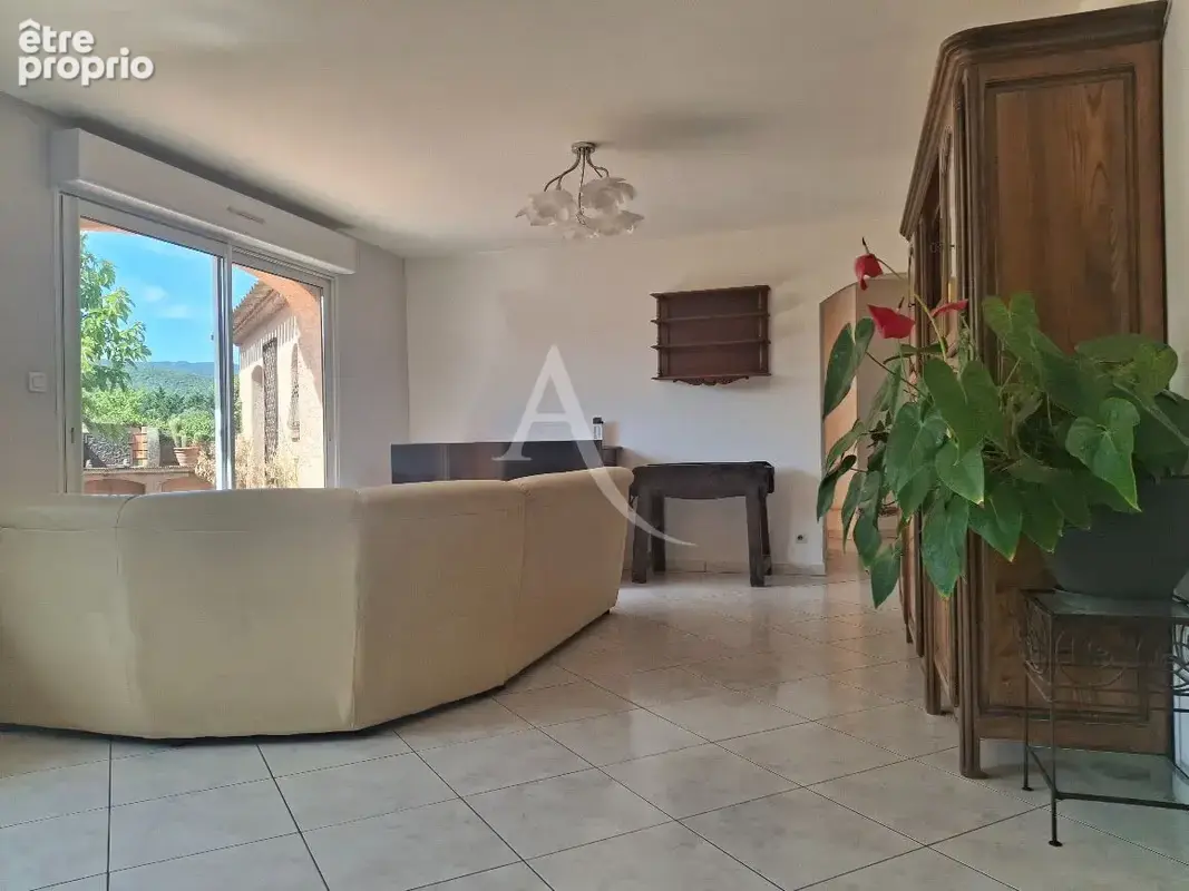 HEREPIAN Villa lumineuse de 150 m² , double garage - photo 3