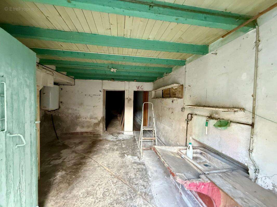 Maison à NEGREPELISSE