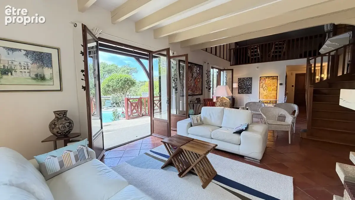 Maison familiale de 7 chambres, piscine, terrain de 1569 m2, Lacanau Océan - photo 2