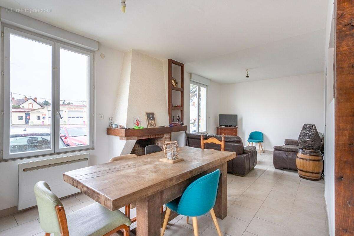Maison et entrepôt Mennetou Sur Cher 5 pièces 117 m2 - photo 4