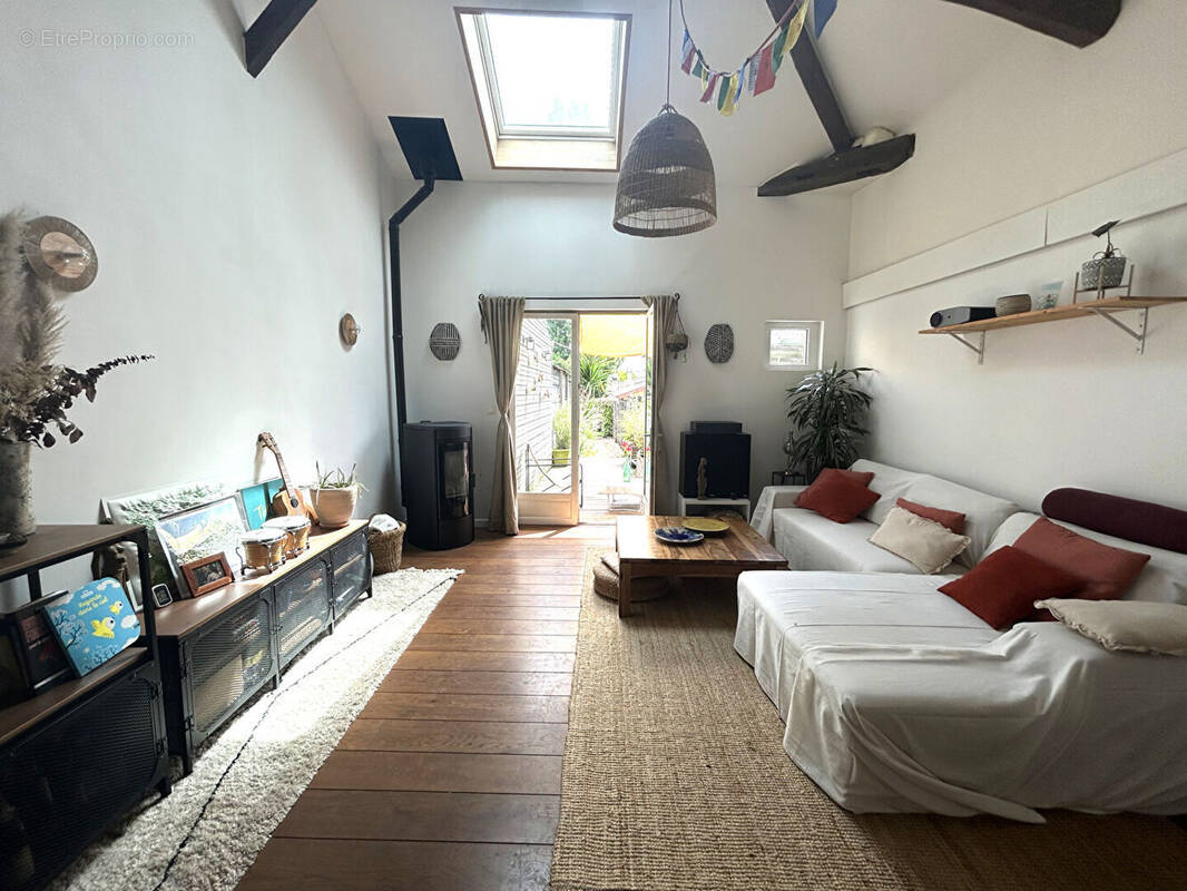 Appartement à TOSSE