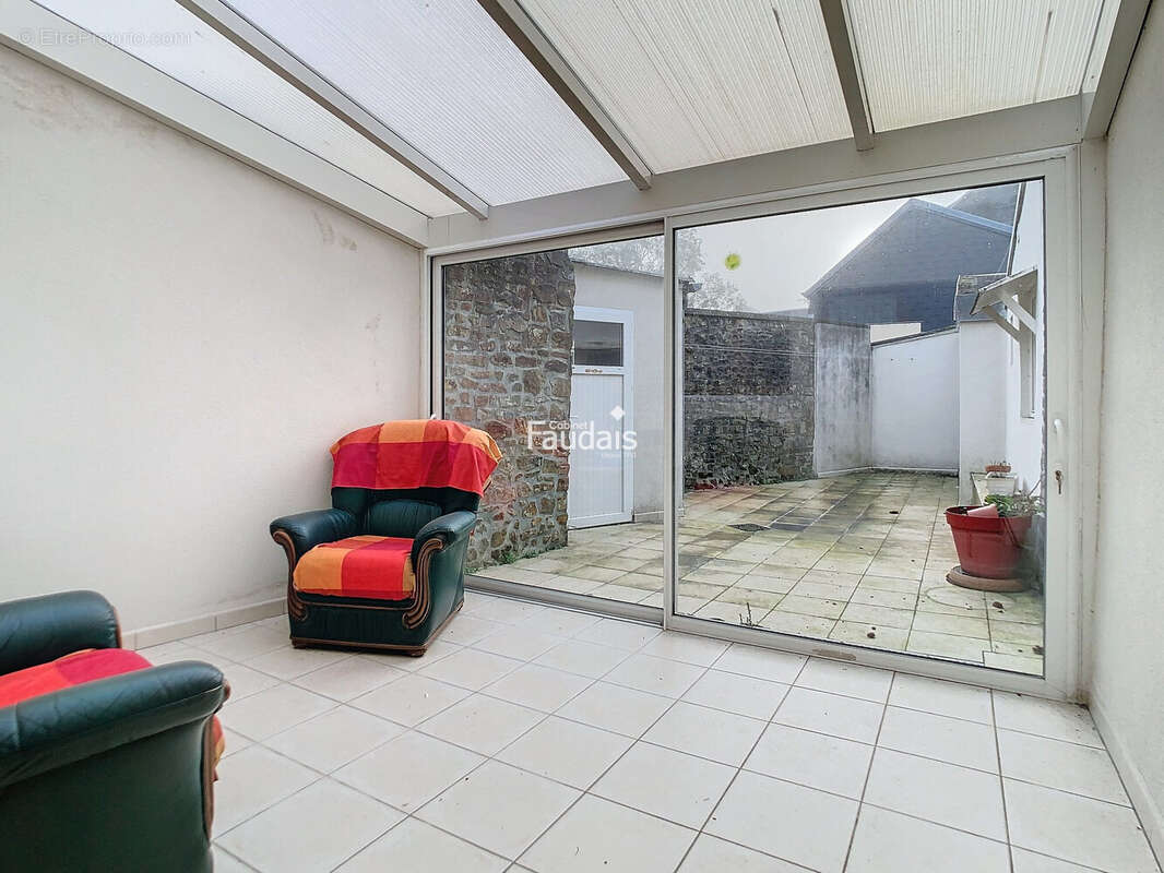 Maison 96 m² à Lithaire  - photo 6