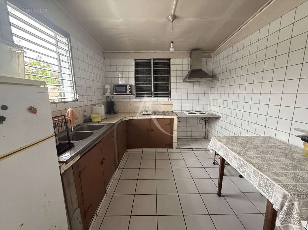 Maison de plain-pied à Sainte-Anne - photo 3