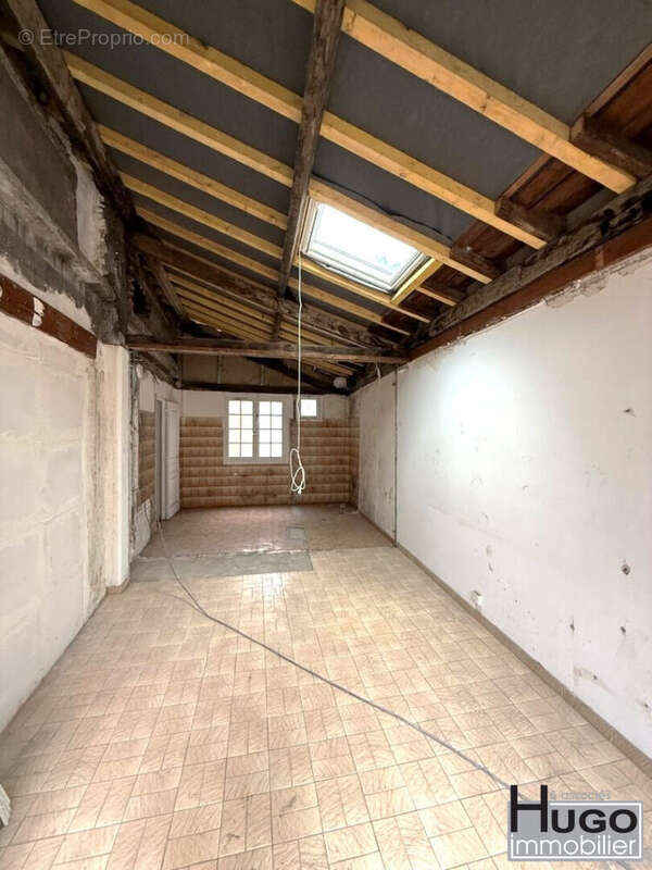 Bordeaux bastide- proche avenue thiers- tramway a et e: thiers - benauge- appartement t2 a renover ! - photo 9