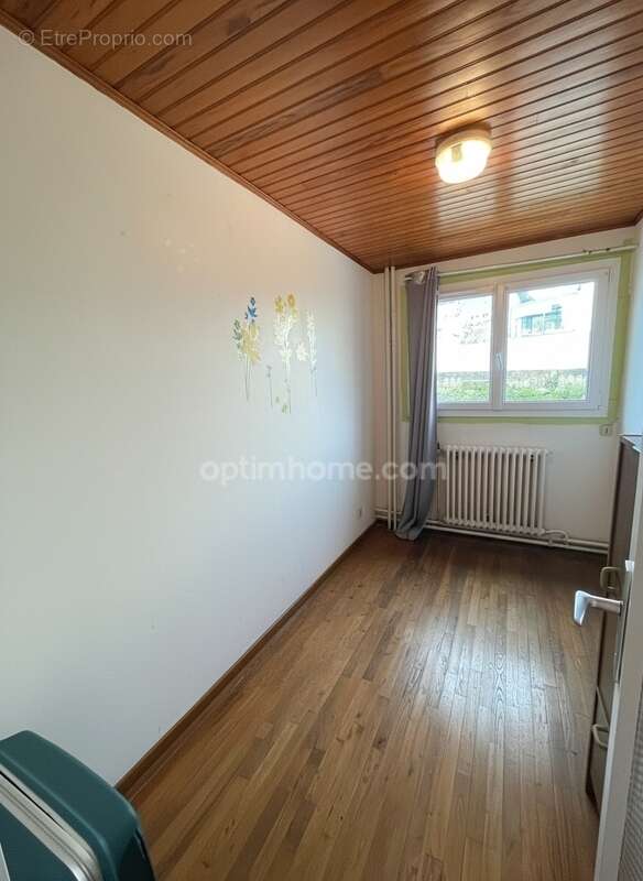 Appartement à SAINT-NICOLAS-DU-PELEM