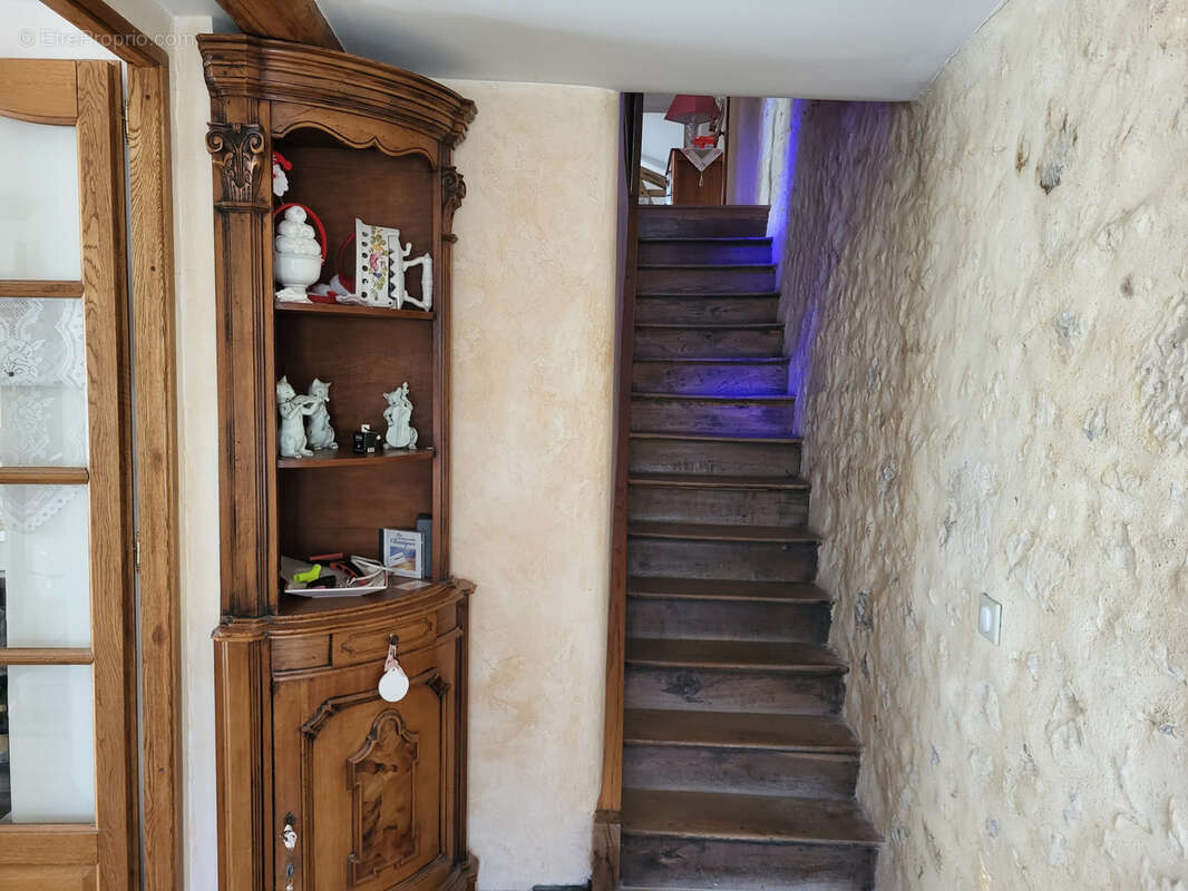 Maison à SAINT-MEARD-DE-DRONE