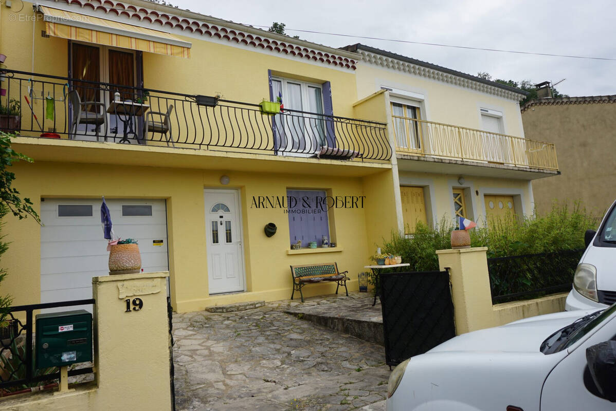 Maison à LIVRON-SUR-DROME