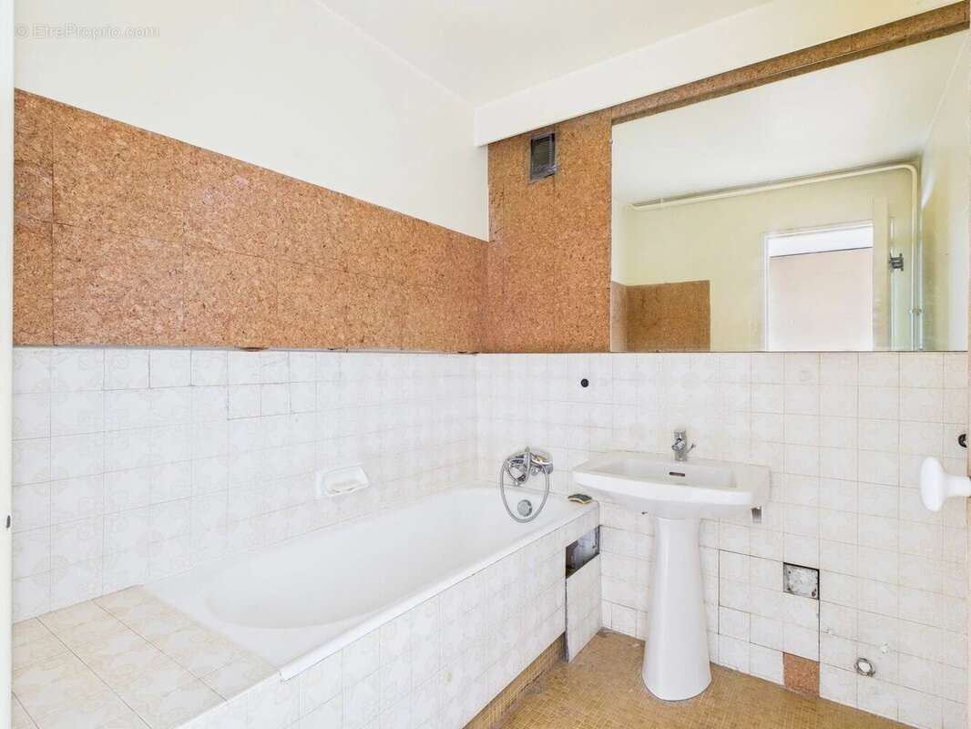 Appartement à PARIS-11E