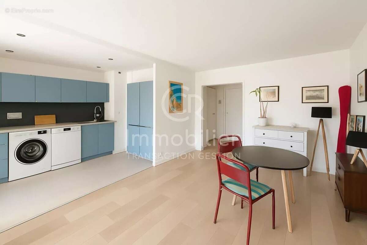 Appartement à LE CANNET