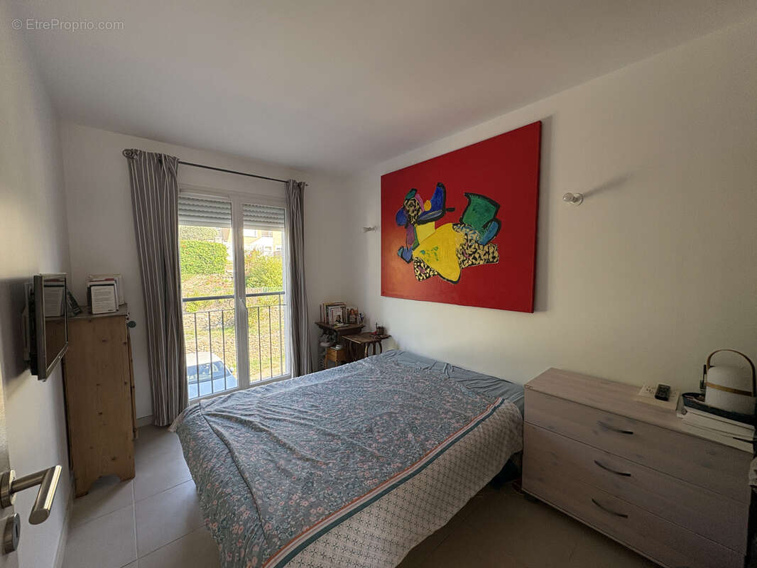 Appartement à SAINT-CYR-SUR-MER