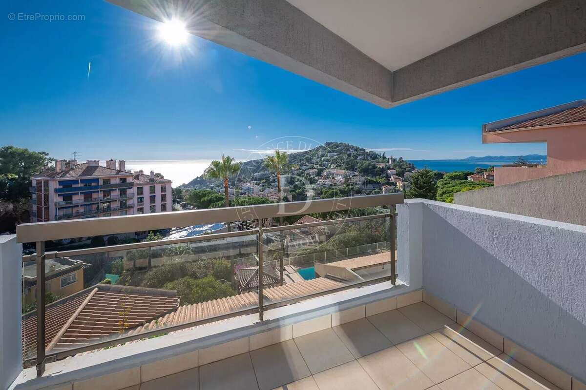 Appartement à VILLEFRANCHE-SUR-MER