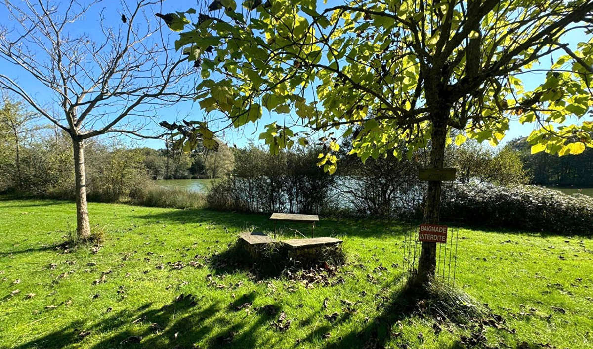 JARDIN - Maison à LE VIGEANT