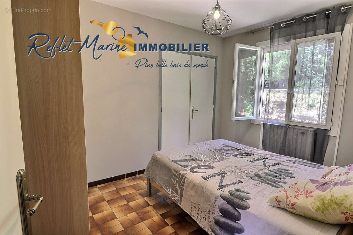 LA CIOTAT SAINT JEAN   RARE ! Maison 167 m2, terrain 1 078 m2 avec potentiel de division - photo 7