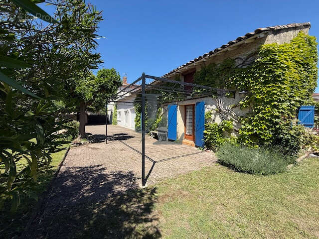 Maison à MALISSARD